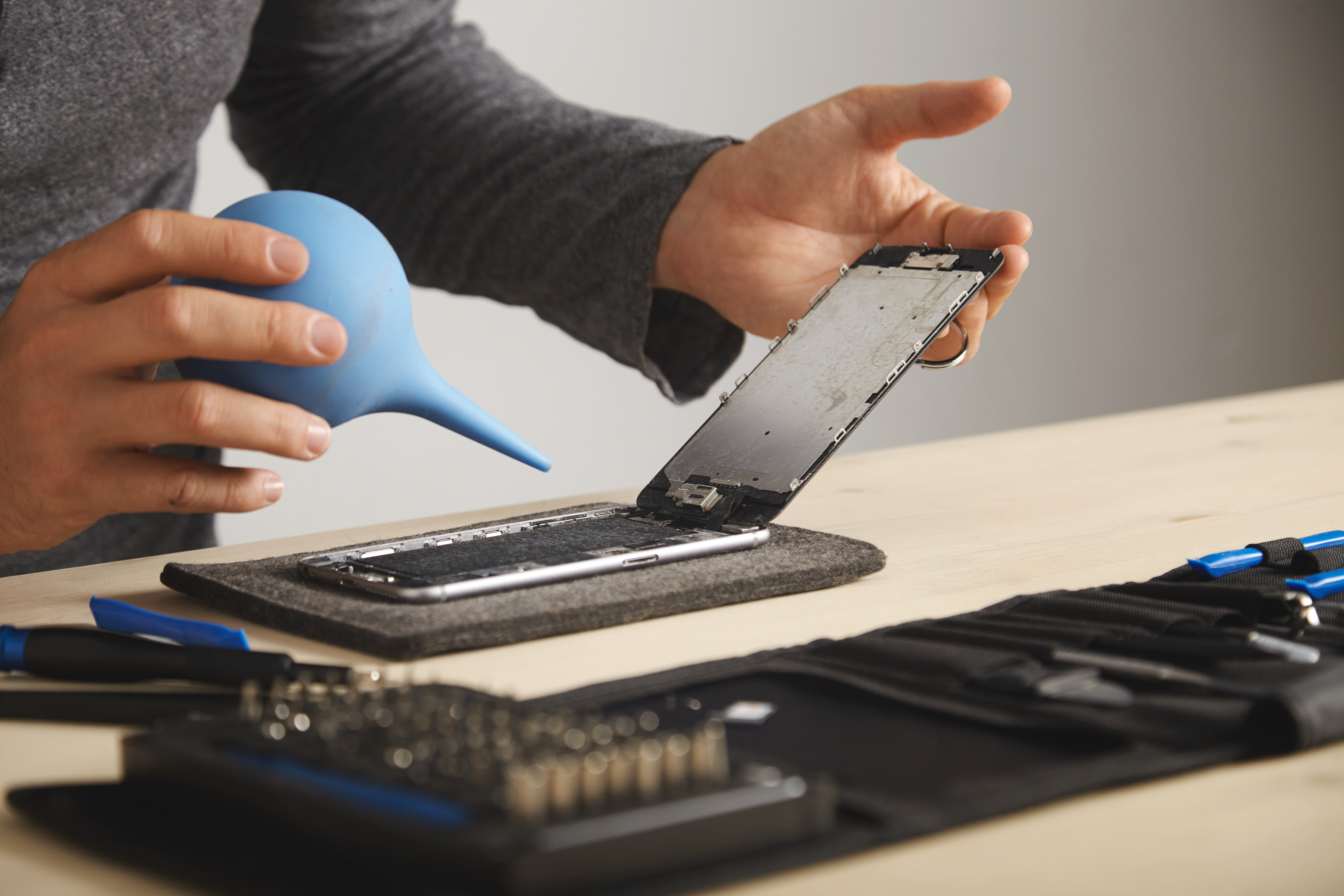 Screen Repair